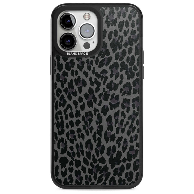Dark Animal Print Pattern Small Leopard Phone Case iPhone 13 Pro Max / Magsafe Black Impact Case Blanc Space