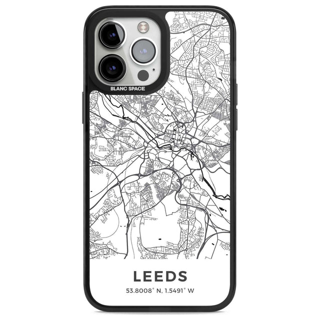 Map of Leeds, England Phone Case iPhone 13 Pro Max / Magsafe Black Impact Case Blanc Space