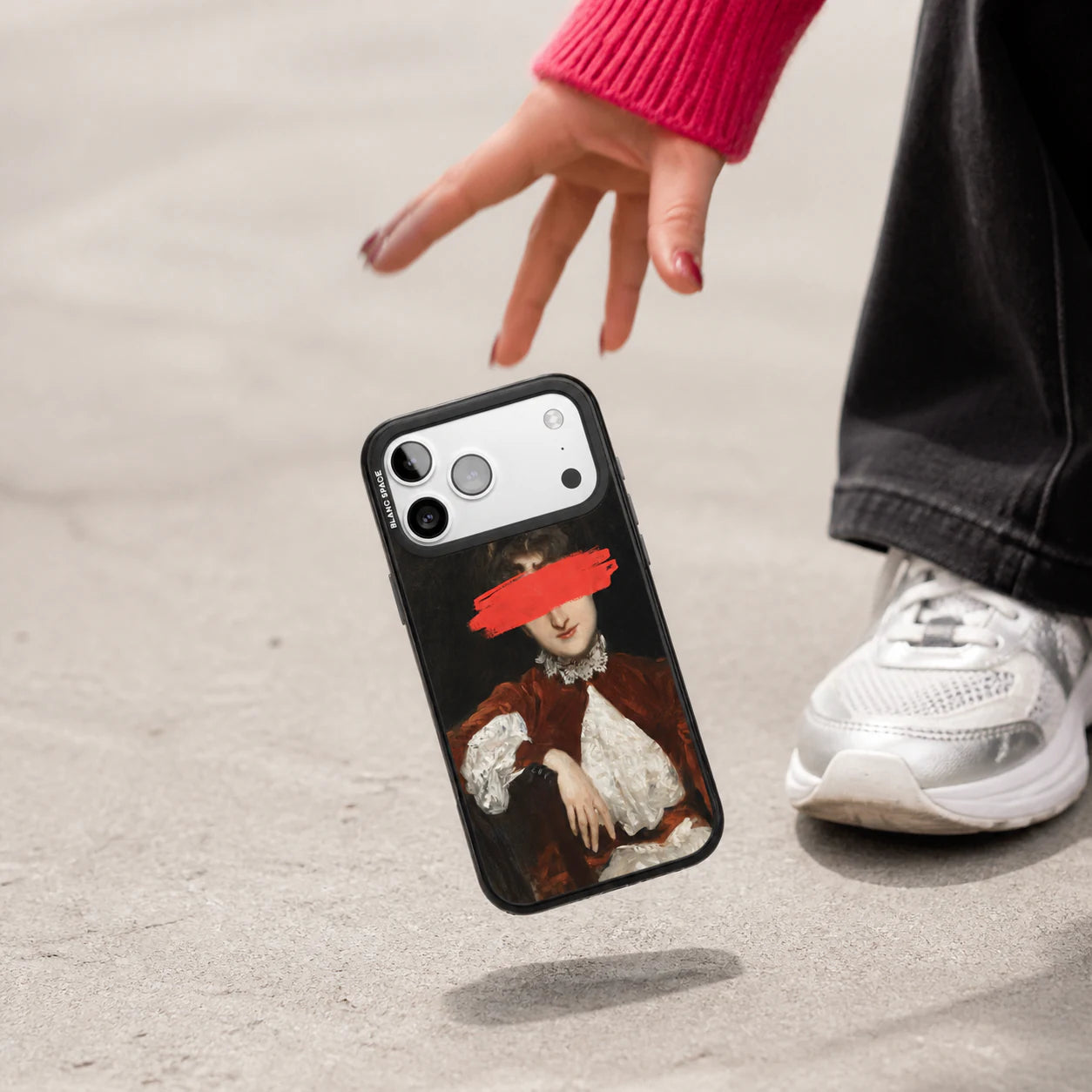 Up to 9.2ft drop protection